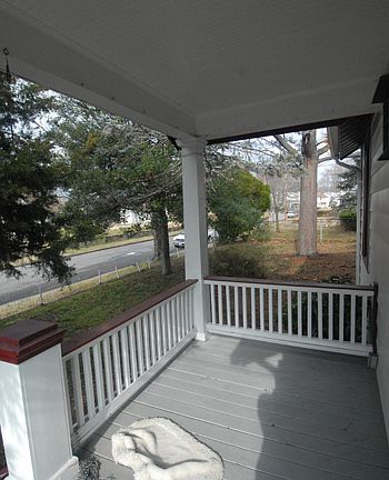 2nd image of 131 E 32nd St