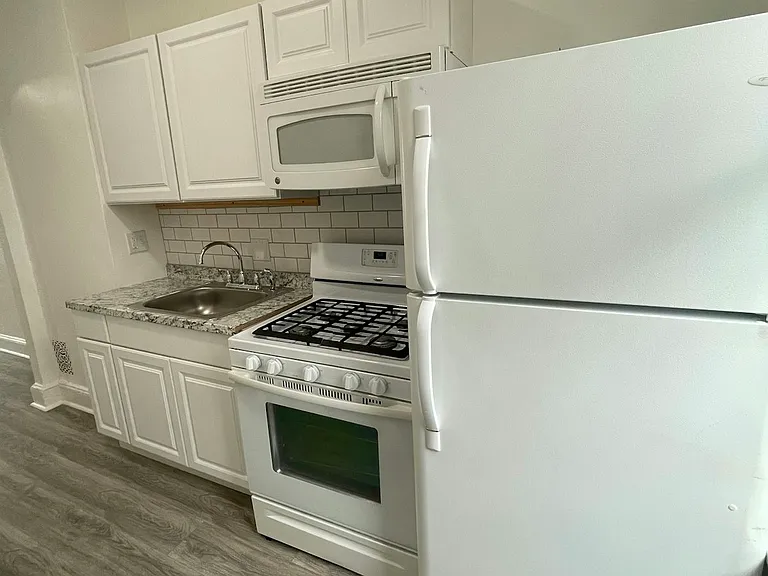 612 W Norris St #3 — Photo 8