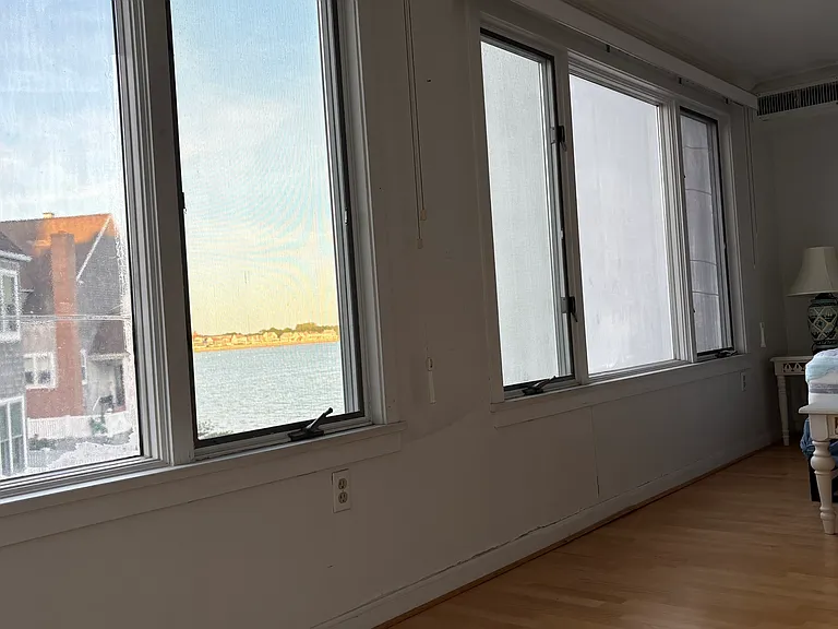 1 Commodore Ct — Photo 20
