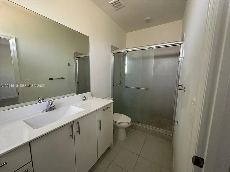 1684 SE 26th Ter #1684 — Photo 17