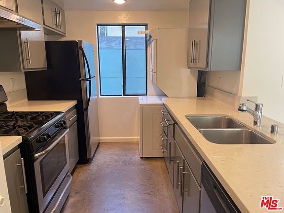 4th image of 3010 Colorado Ave APT 3