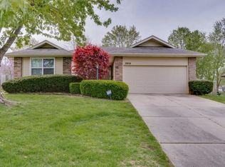2854 W Primrose Ln, Springfield, MO 65807