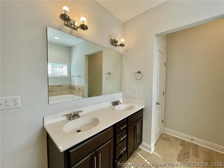 279 Cromwell Ct — Photo 14