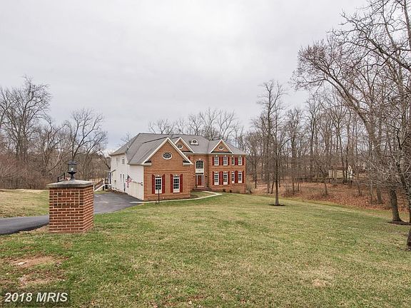 Gorgeous Driveway to Set-Back House