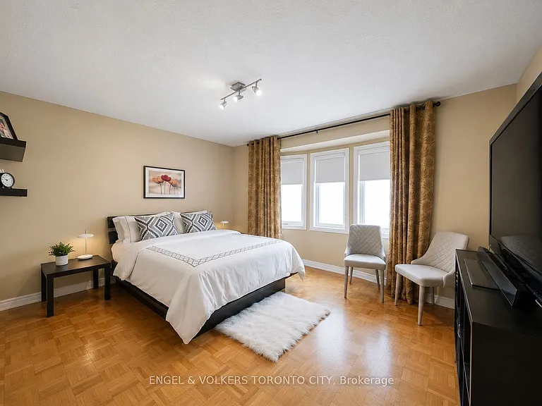 101 Jefferson Forest Dr — Photo 12