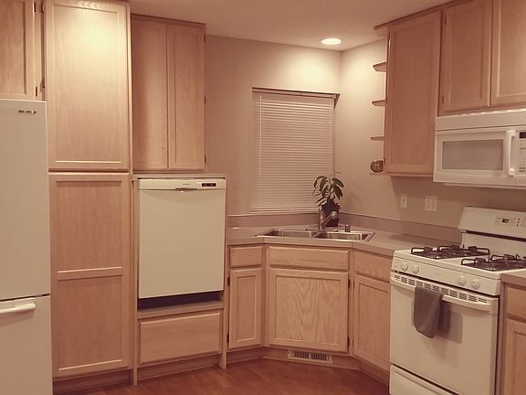 gas stove & 1st sink
