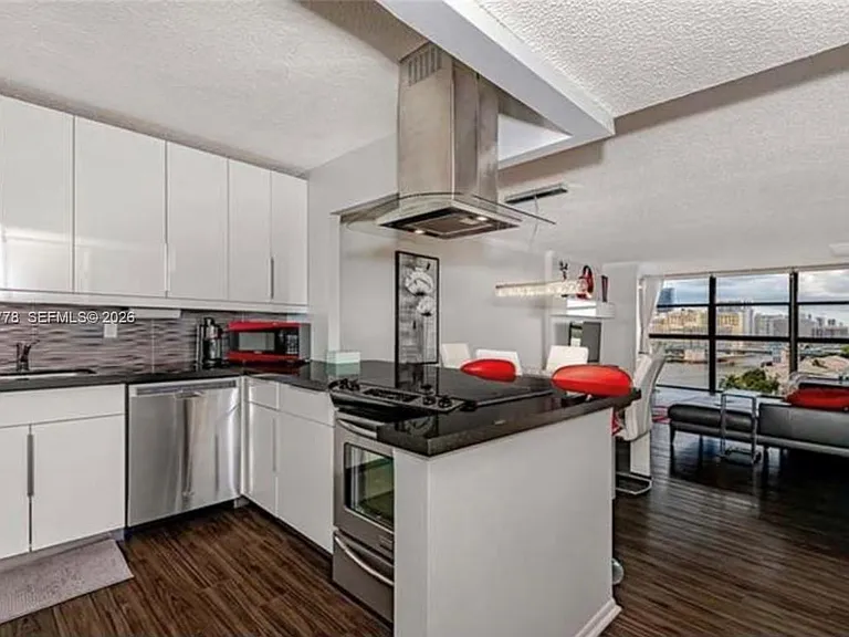 200 Leslie Dr #926 — Photo 1