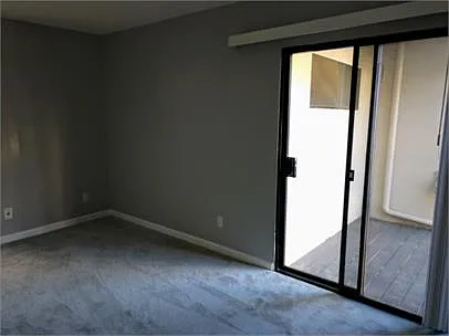100 Laurel Pl #14 — Photo 6
