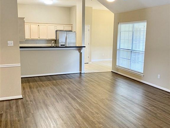 4th image of 7917 Pecan Dr