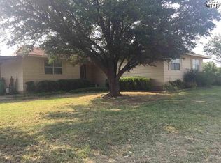 12153 McFall Rd, Iowa Park, TX 76367