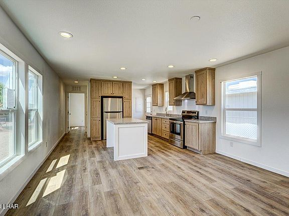 4th image of 3206 Jennie Ln