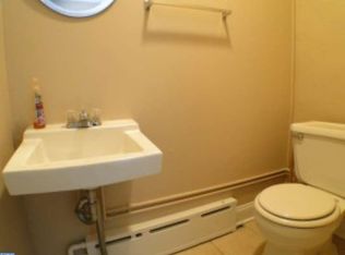 366 Dupont St, Philadelphia, PA 19128
