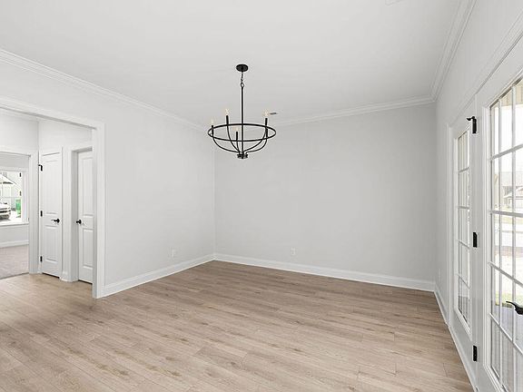 4th image of 421 Winchester Dr #59
