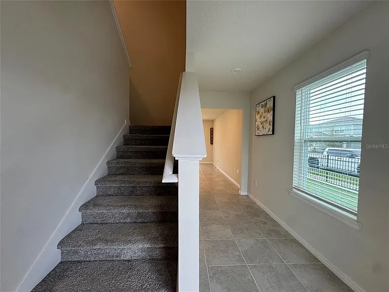 2102 Charming Ave — Photo 14