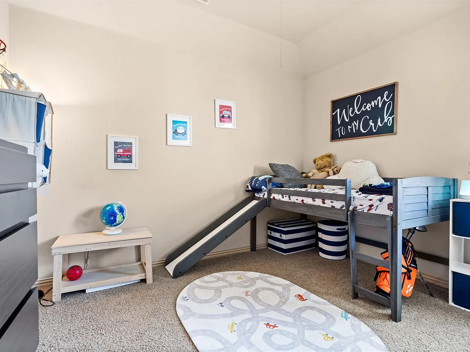 3 bed, 2258 sqft, $2,700 — Photo 4