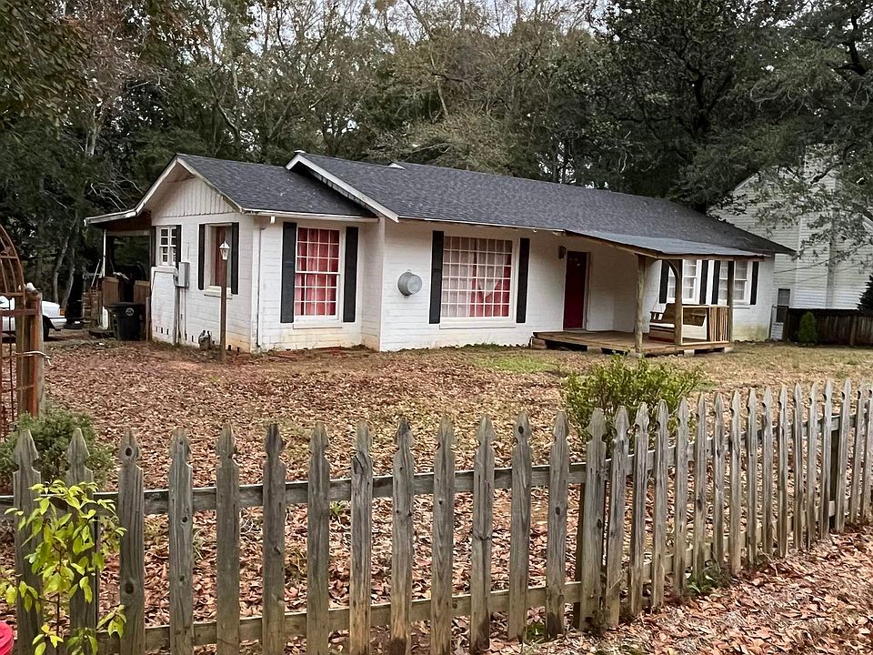 2nd image of 51 Brown St