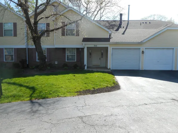 753 Candleridge Ct APT C2, Bartlett, IL 60103