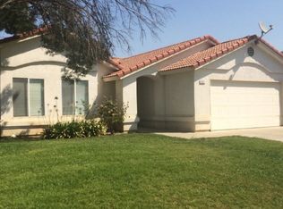 932 Cedarwood St, Hanford, CA