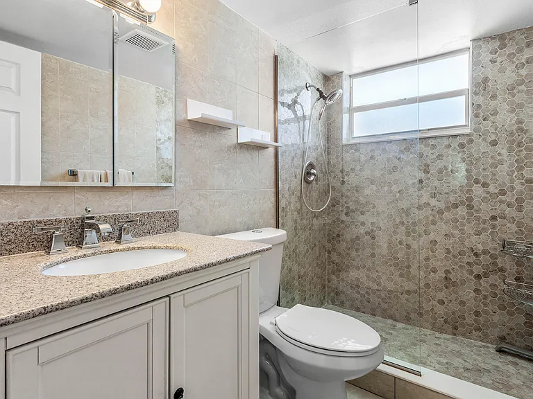 721 Lori Dr #208 — Photo 18