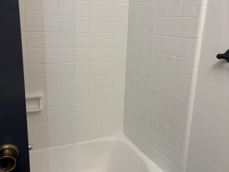 Full bath in basement