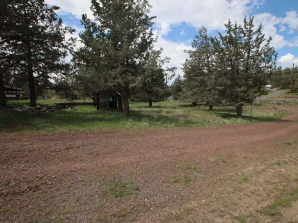 13587 SW Cinder Dr, Terrebonne, OR 97760