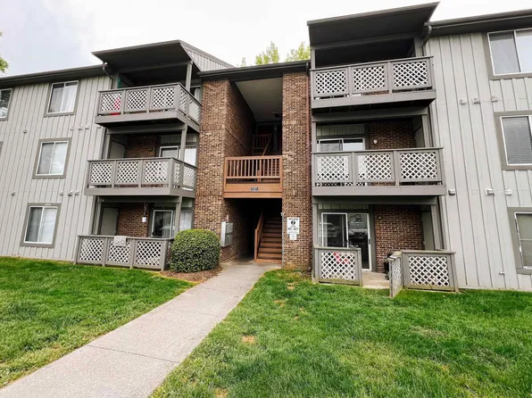 821 Claytor Sq #821, Blacksburg, VA 24060