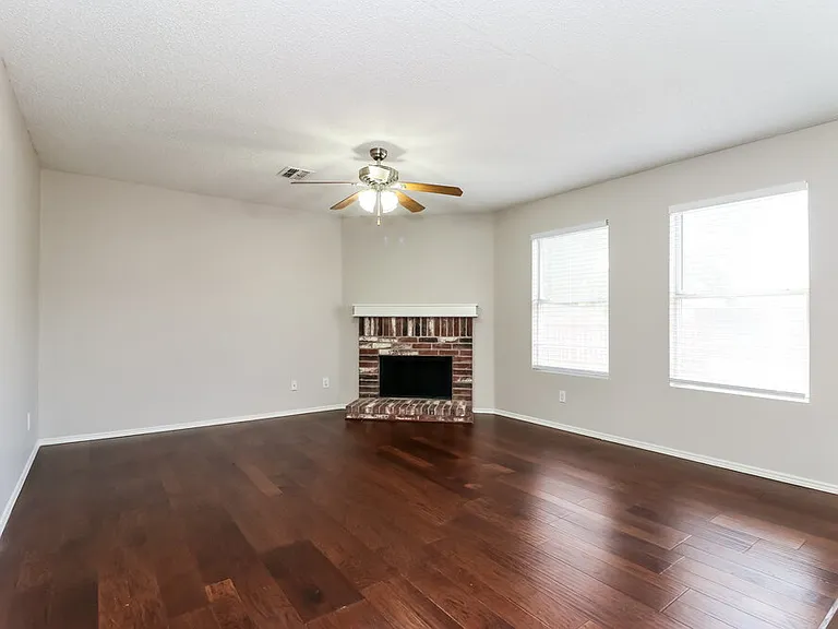 8750 Gray Fox Ct — Photo 4