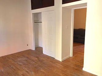 Rented by Kurāte NY