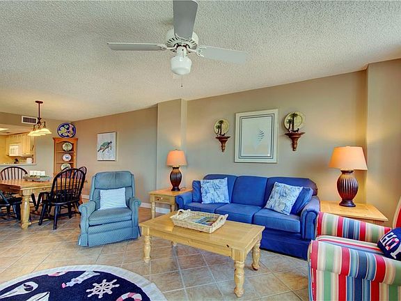 3rd image of 1470 Wood Ave APT 209