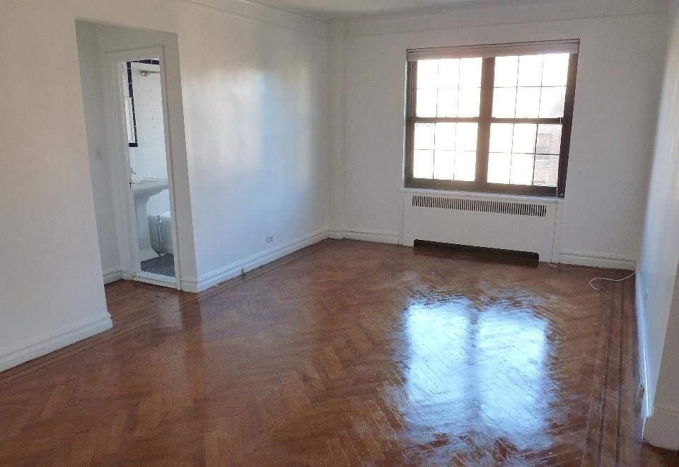 1st image of 50 Park Ter W APT 5G