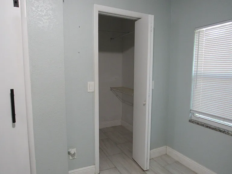 4283 Cocoanut Rd #3 — Photo 10