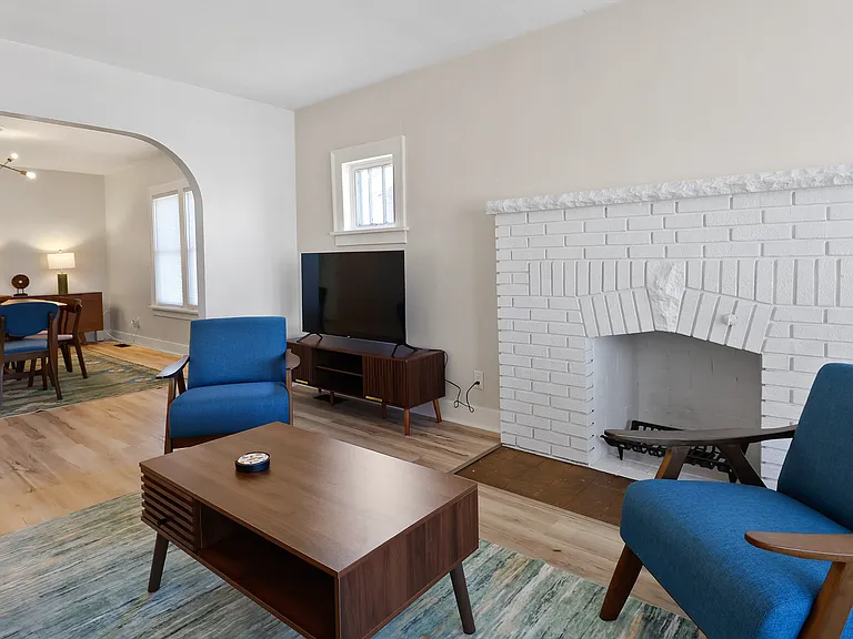 105 Main St #1 — Photo 8