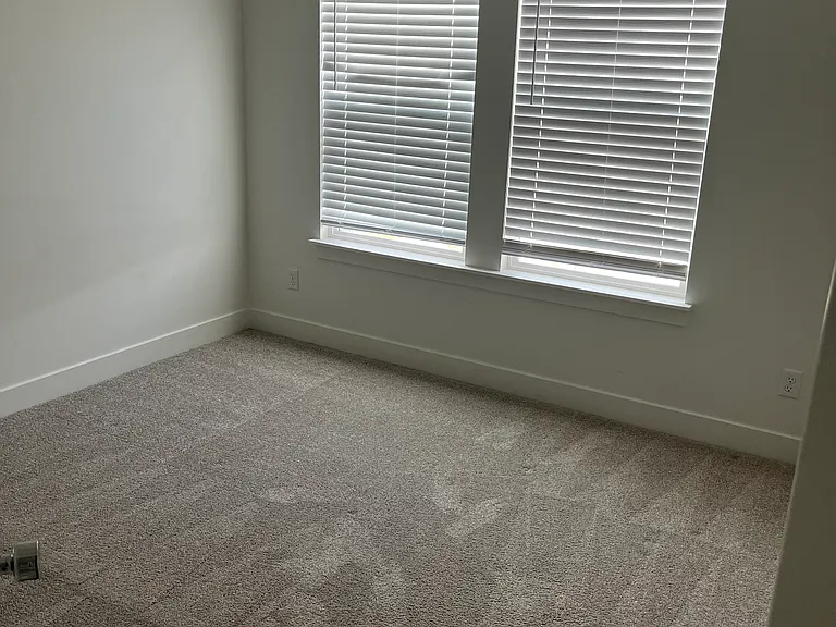 976 W Coral Charm Way — Photo 1