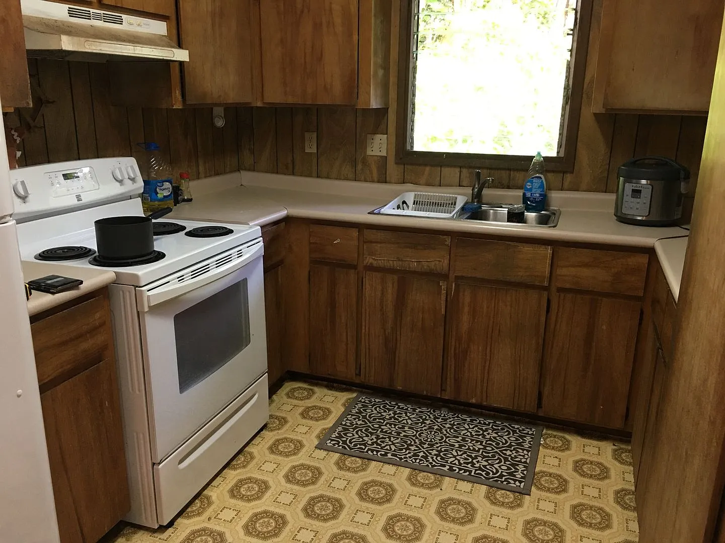 Nice 3BR/1BA Home in Hawaiian Beaches — Photo 4