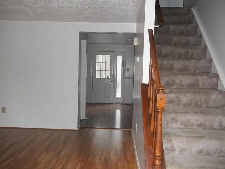 3268 Wyndale Ct — Photo 5