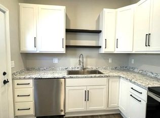 119 W Wisconsin Ave #119, Pewaukee, WI 53072