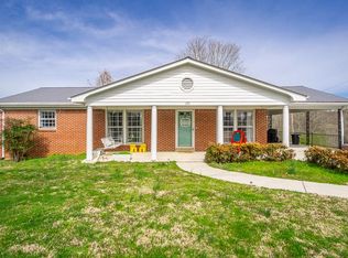 135 Lees Ave, Gainesboro, TN 38562