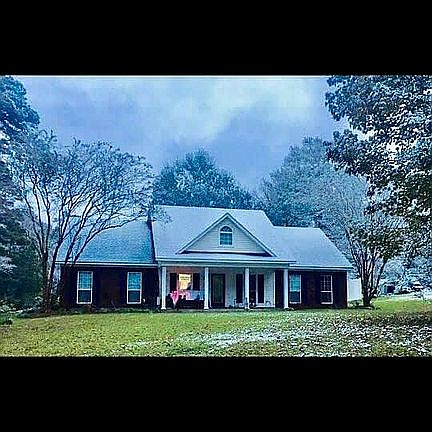 2nd image of 238 Lakewood Loop Dr