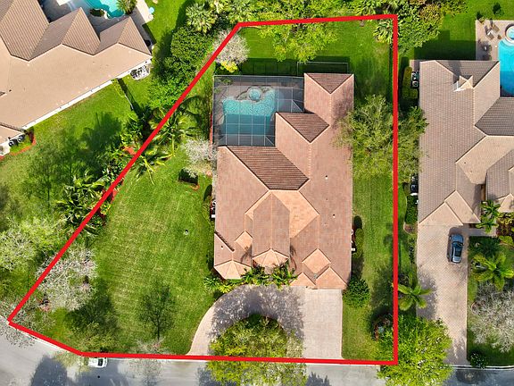 Home For Sale In Grand Cypress Estates