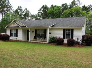 30 Oakview Rd, Hazlehurst, GA 31539