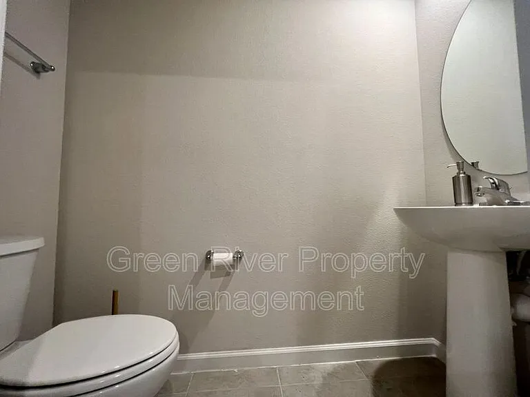 5953 Creekside Crossing Dr — Photo 15