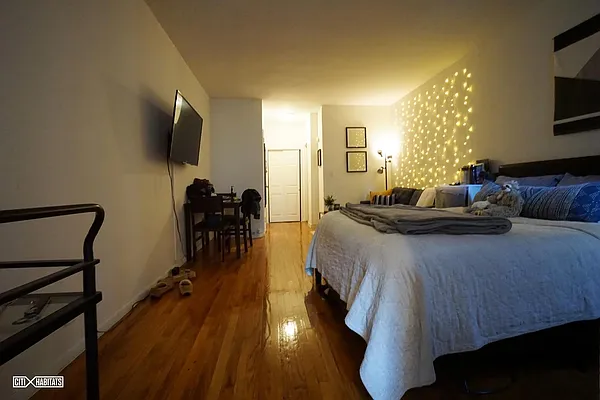 Rented by Citi Habitats | media 3