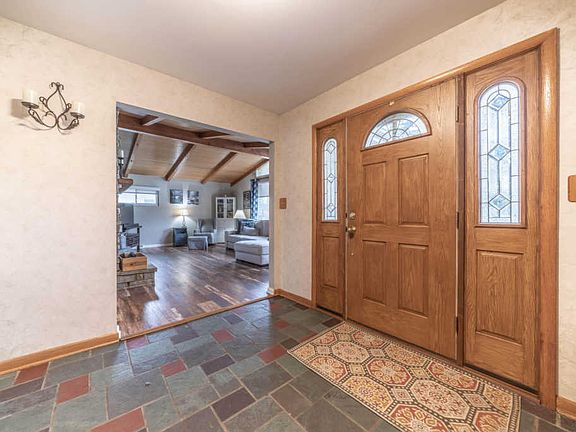 4th image of 3842 Braidwood Dr