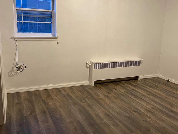 5th image of 308 Virginia Ave #1