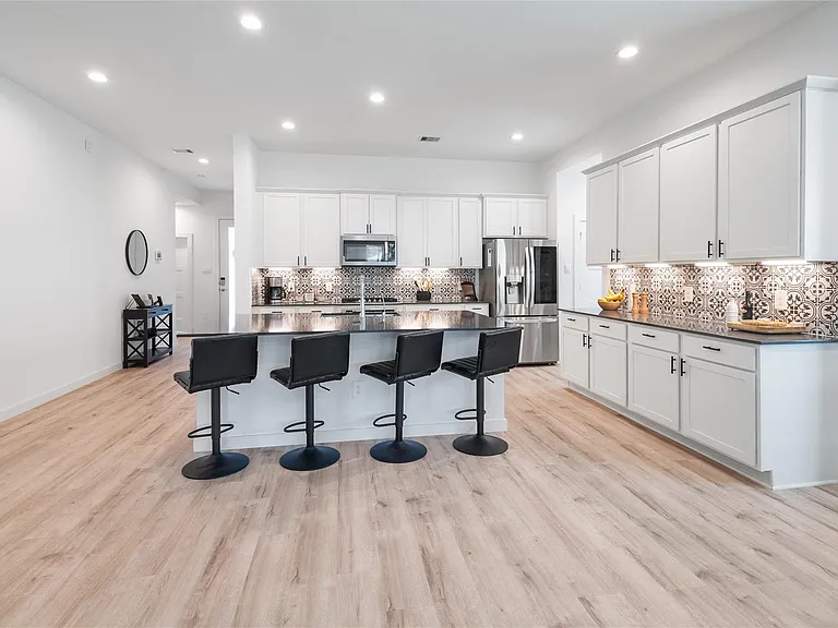 10208 Prairie Creek Ln — Photo 7