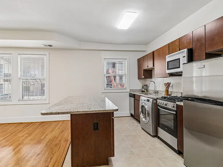 NEW QUIN APARTMENTS — Photo 33