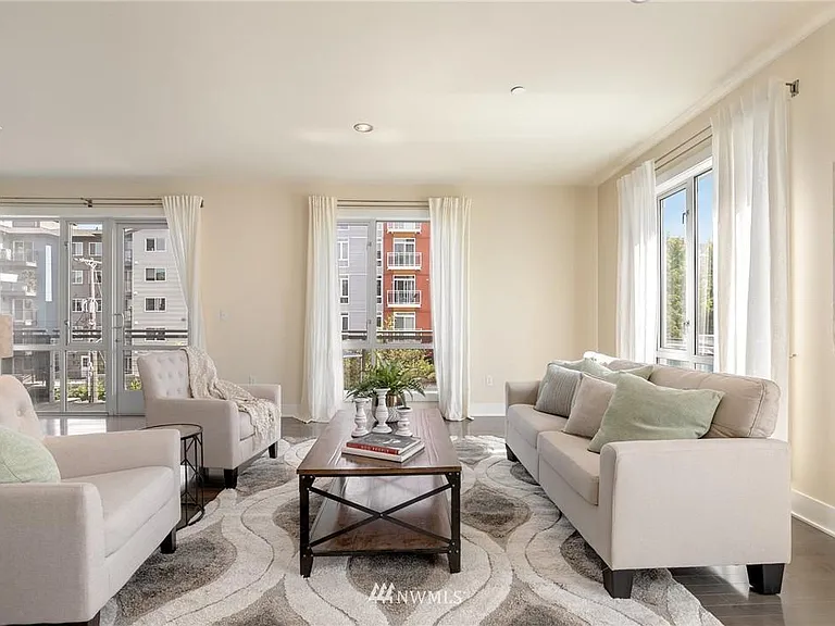 1609 Summit Ave #302 — Photo 7