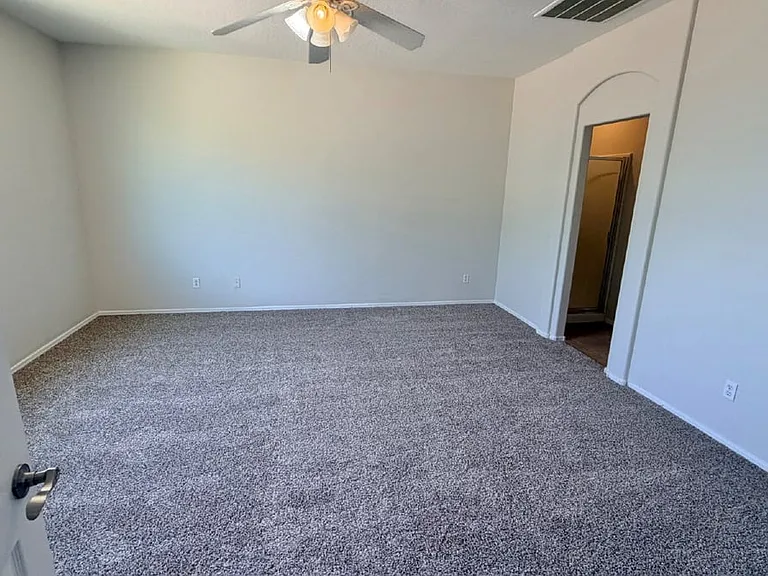 43531 W Oster Dr — Photo 11