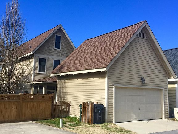 3rd image of 73 Grovewood Ln