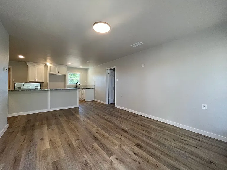 3222 Auburn Ave — Photo 4